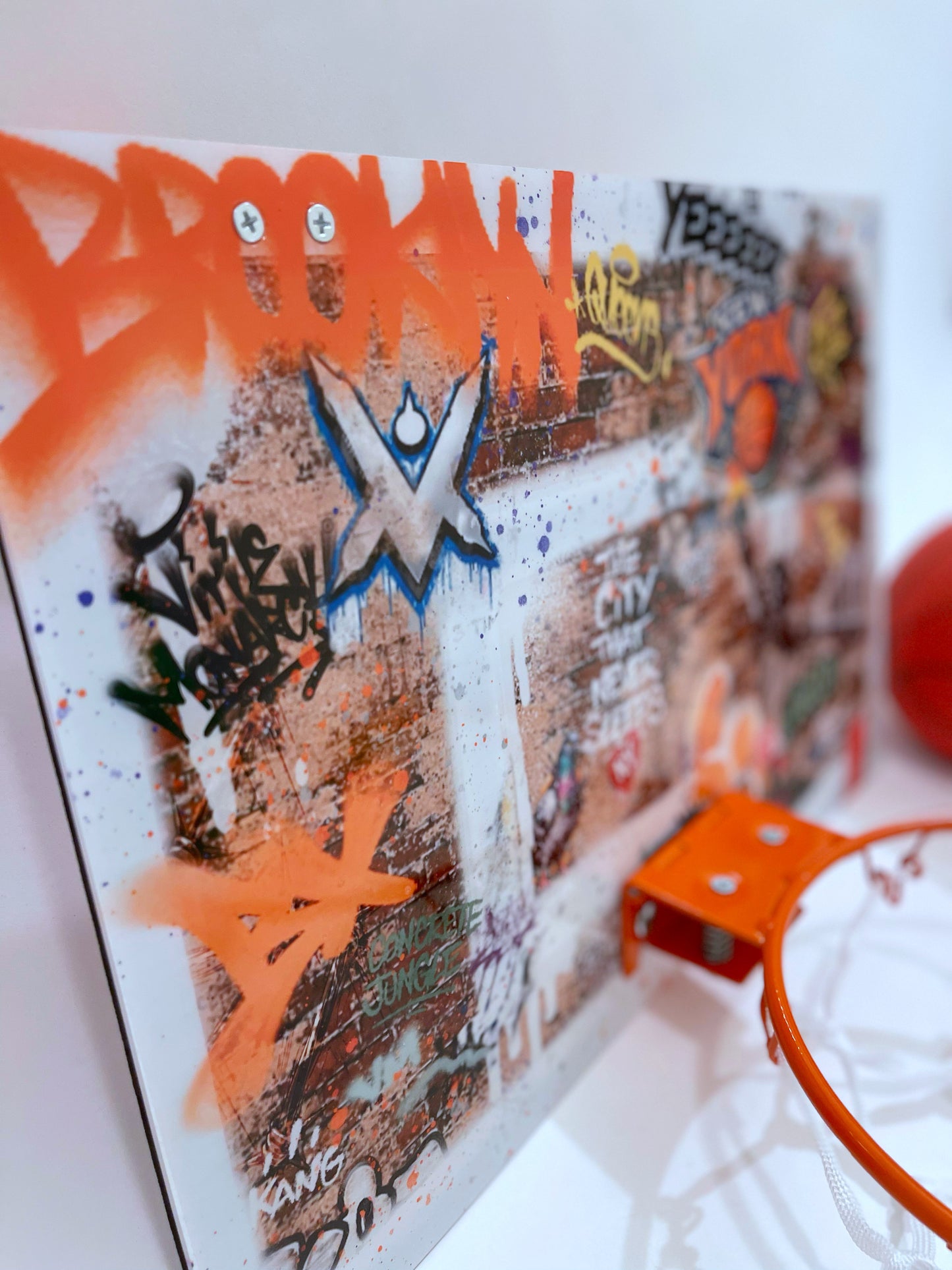 VM NYC Graffiti Mini Basketball Hoop